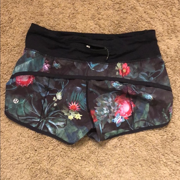 Lululemon shorts - Picture 2 of 4
